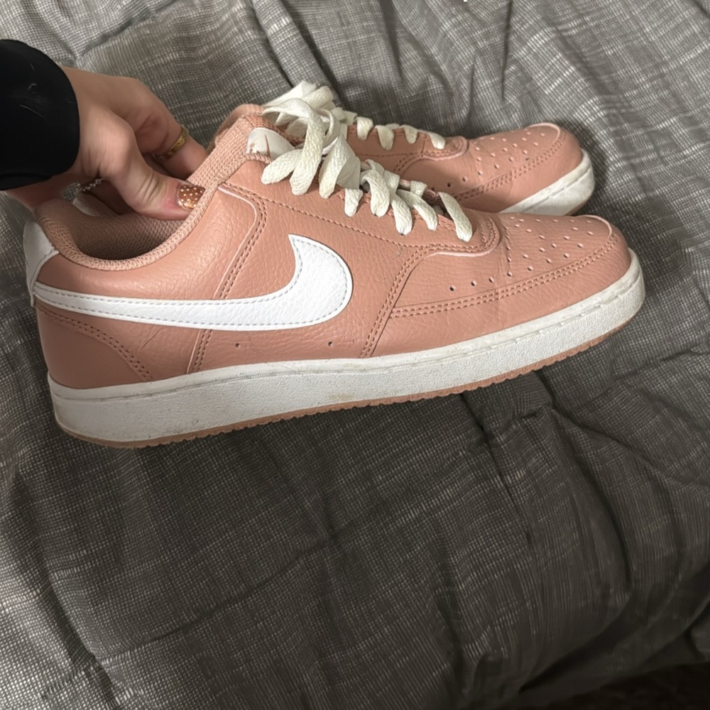 Nike Women's Peach and White Sneakers